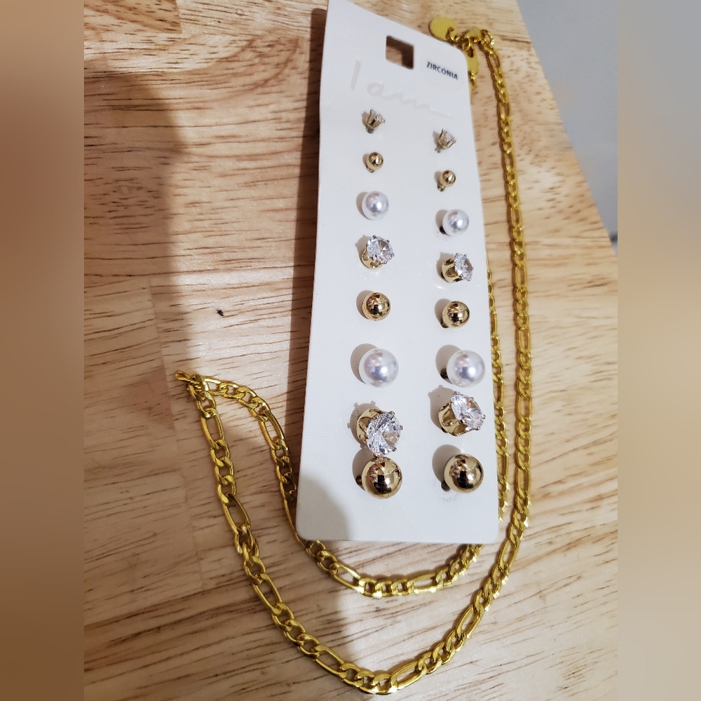I am Earring and Necklace
